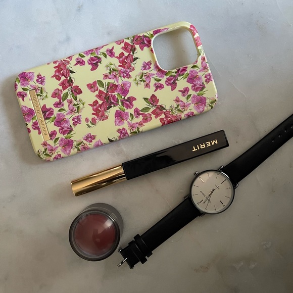 Ideal of Sweden iPhone 12 Pro Max case - Picture 2 of 3